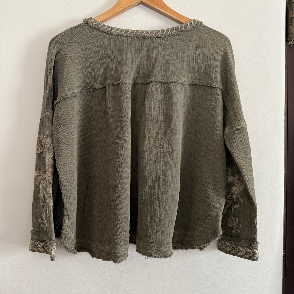 KYLA SEO | Dark Sage Green Embroidered Cotton Gauze Boxy Blouse | Size Small - Picture 2 of 9